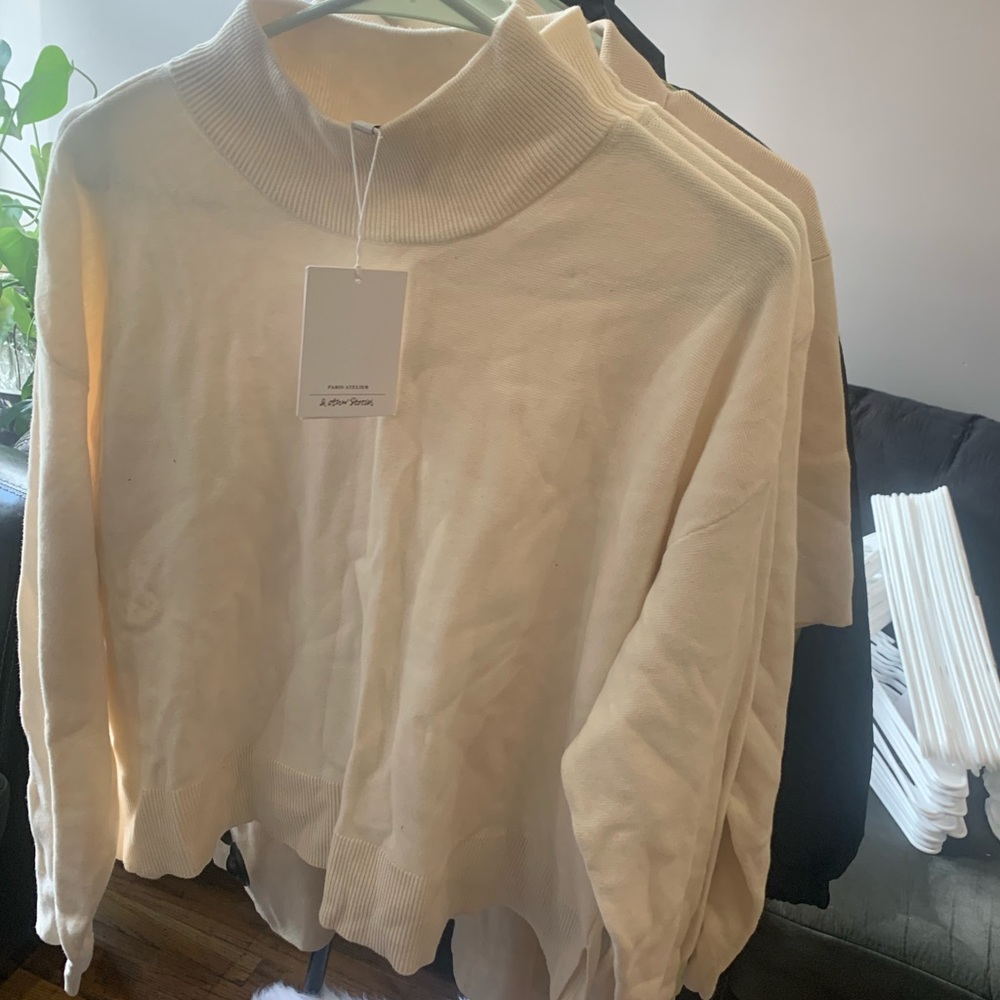 & other stories Beige turtle neck ,great material